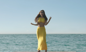 La chanteuse revient avec 'Solar Power'